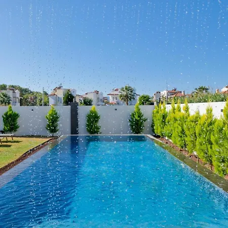 Vila Royal-1 *
